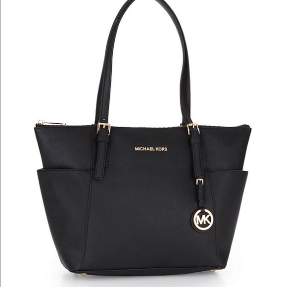 Michael Kors Handbags - 🆕 Michael Kors Black Tote